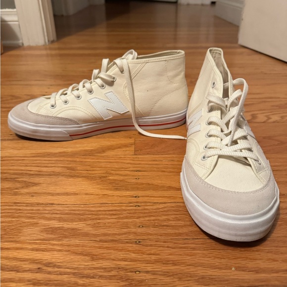 Never worn New Balance NM213 Pro Court Shoe - Picture 9 of 9